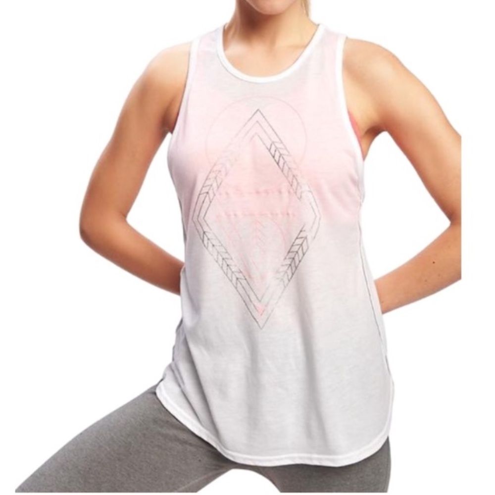 OLD NAVY Active White Graphic Performance Muscle Tank Size Medium Relaxed Fit